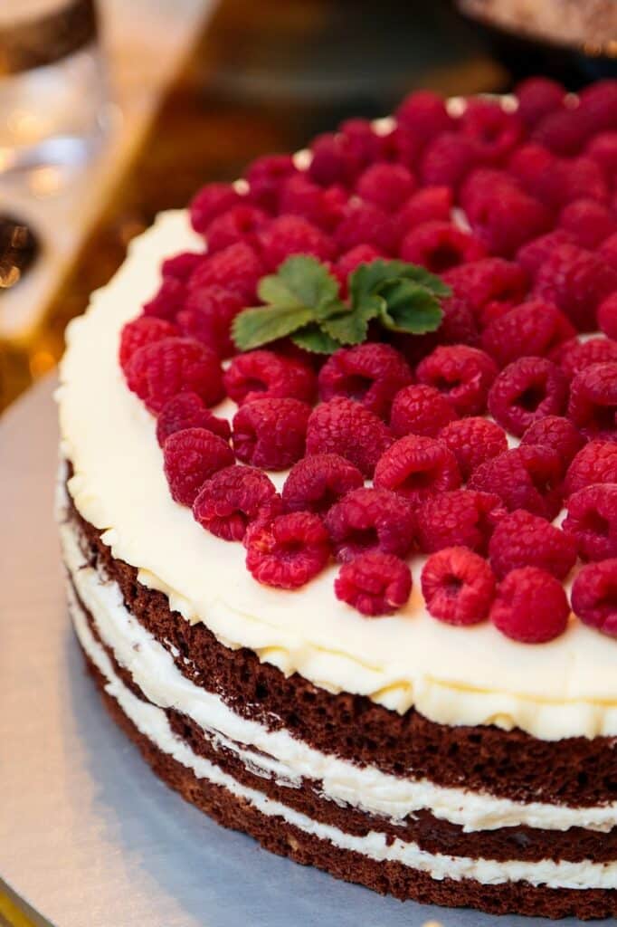 cake, berry, raspberry